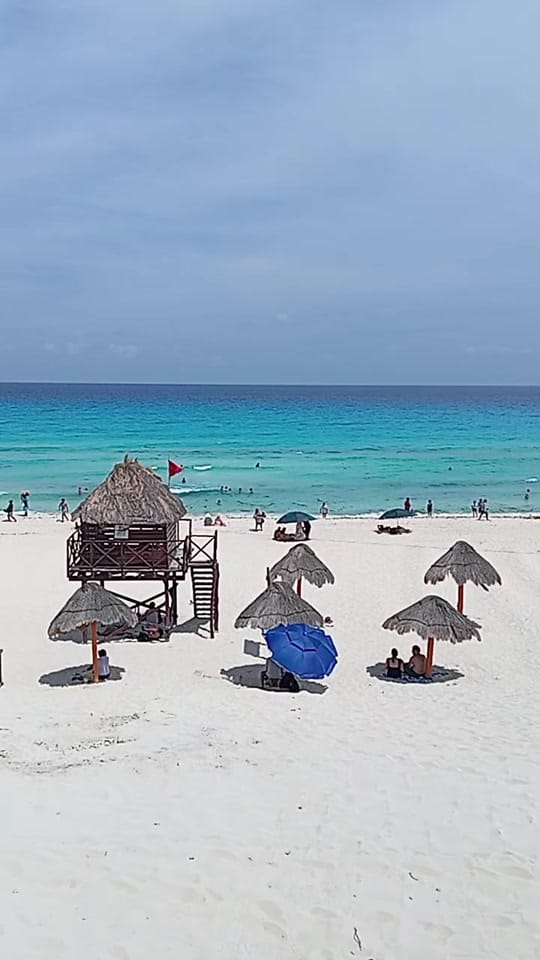 Post 6 by Cancún Live Tv on TikTok (video)