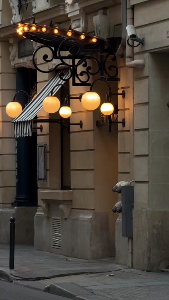 Post 4 by parisienne_cheriecitations on TikTok (video)