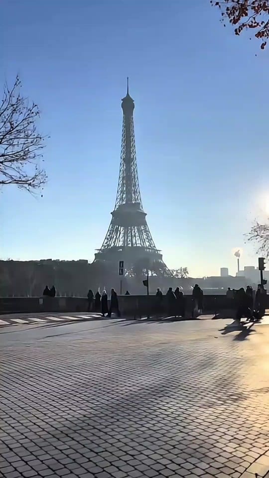 Post 1 by 𝑷𝑨𝑹𝑰𝑺 on TikTok (video)