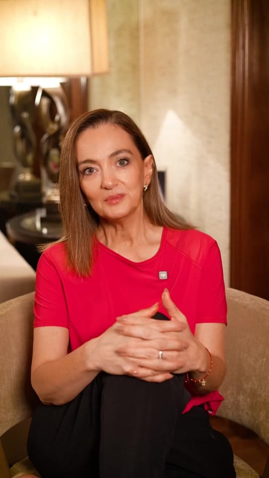 Post 2 by Adriana G. Deporte on TikTok (video)