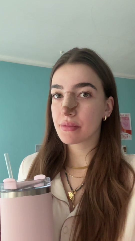 Post 3 by Diana on TikTok (video)