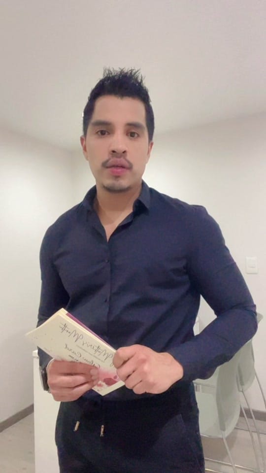 Post 10 by DrNestorCameras on TikTok (video)