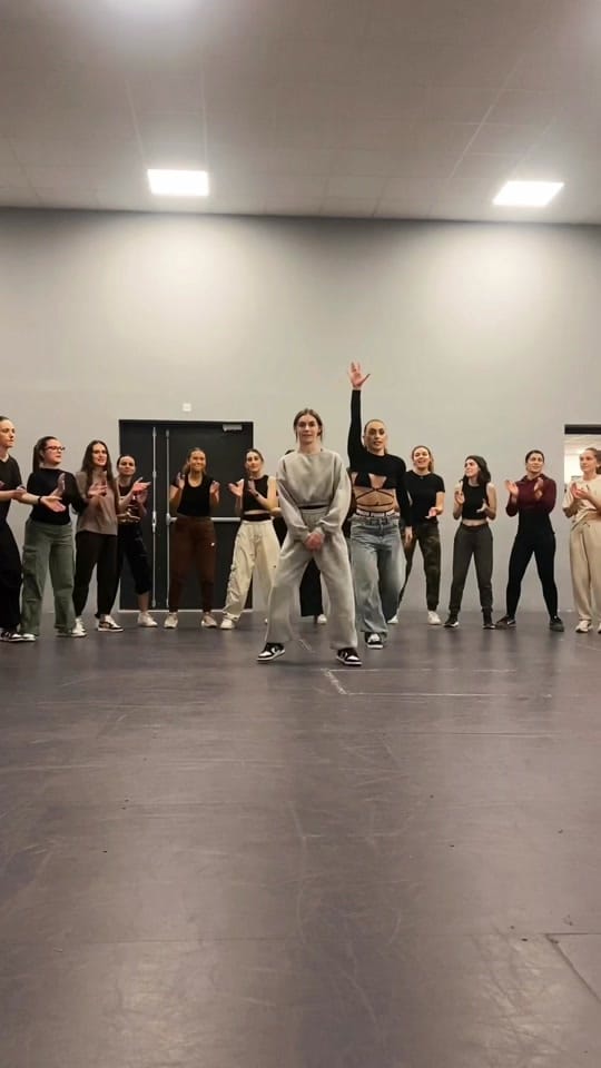 Post 6 by anaisromajot on TikTok (video)
