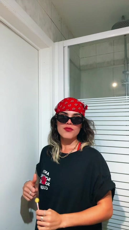 Post 2 by Doris Mi on TikTok (video)