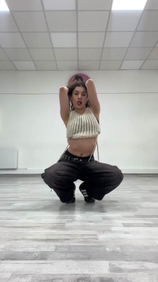 Post 1 by MIRI on TikTok (video)