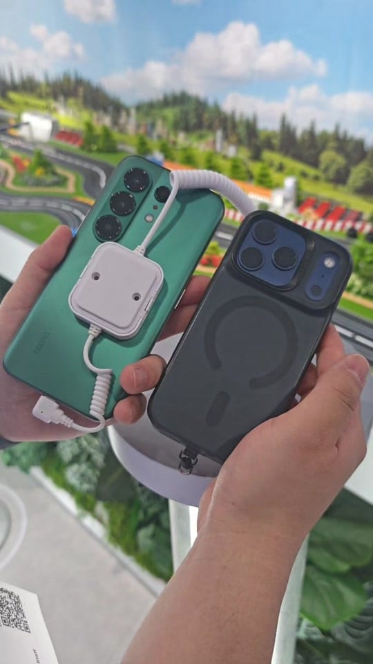 Post 6 by OSSRATECH on TikTok (video)