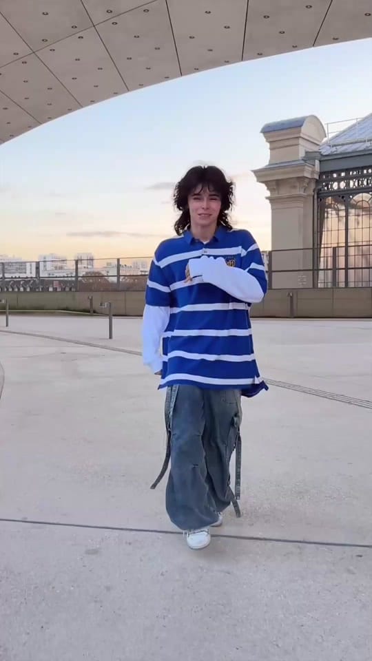 Post 2 by Chaaaaaaaaarles on TikTok (video)