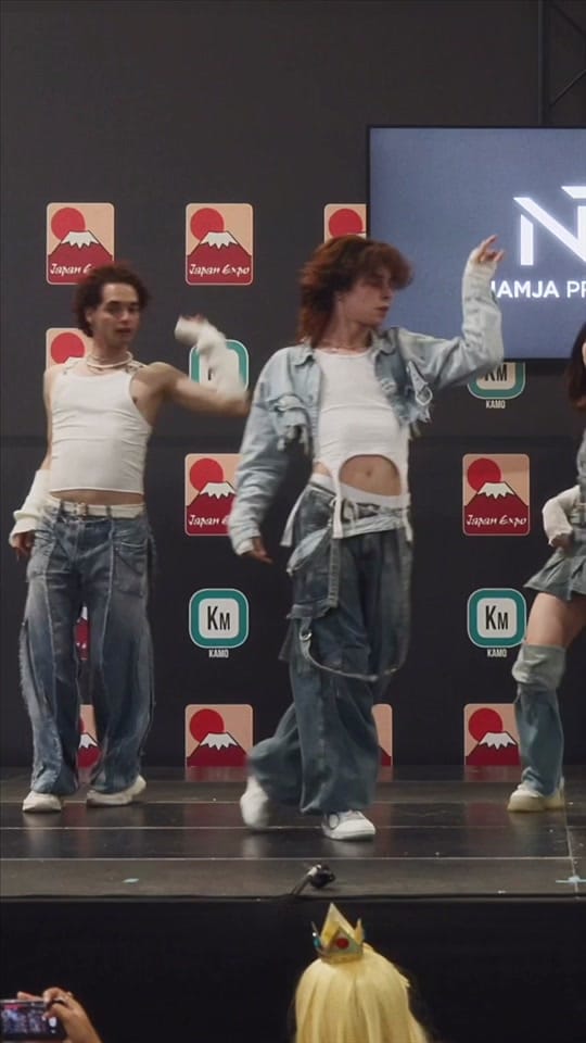 Post 10 by Chaaaaaaaaarles on TikTok (video)