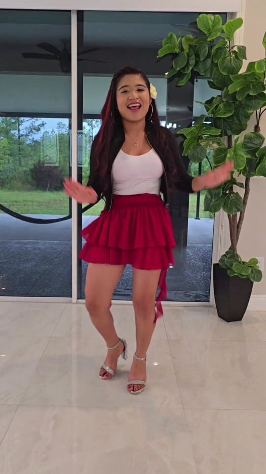 Post 6 by La Costeña Sofy Martinez🌸🌴🥰 on TikTok (video)