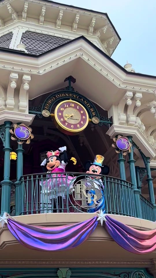 Post 6 by Lilly Belle on TikTok (video)