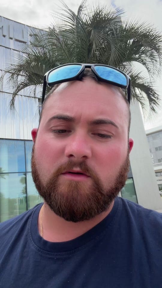 Post 5 by Alexis Berna 🇫🇷✝️ on TikTok (video)