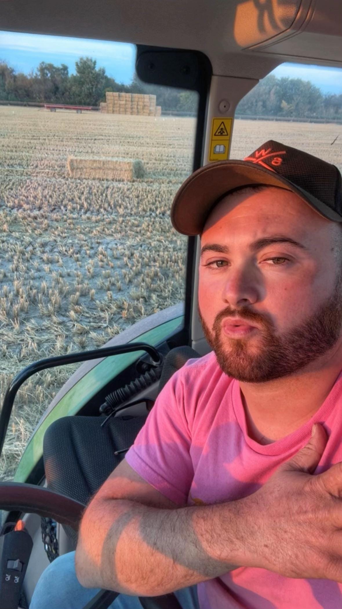 Post 8 by Alexis Berna 🇫🇷✝️ on TikTok (video)