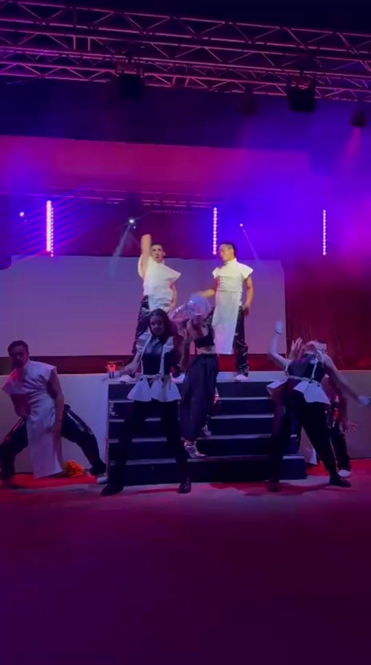 Post 3 by joh_dancer on TikTok (video)