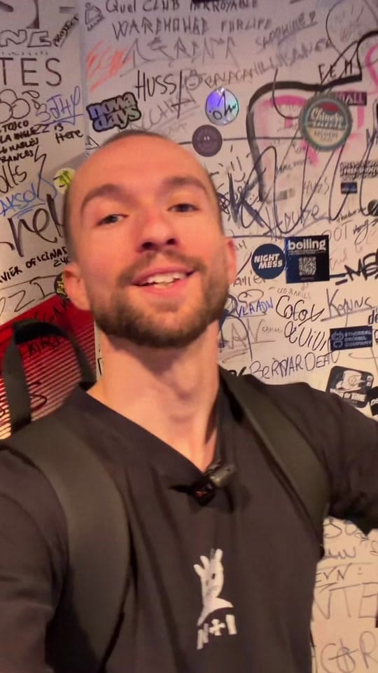 Post 3 by Amatop1 on TikTok (video)