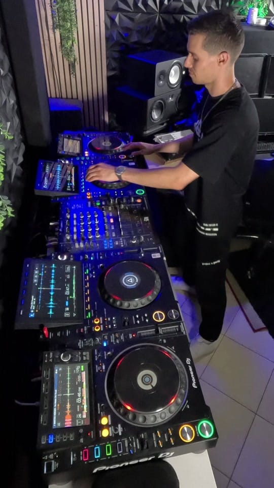 Post 9 by CARSEN on TikTok (video)