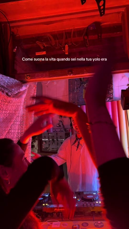 Post 2 by Letizia on TikTok (video)