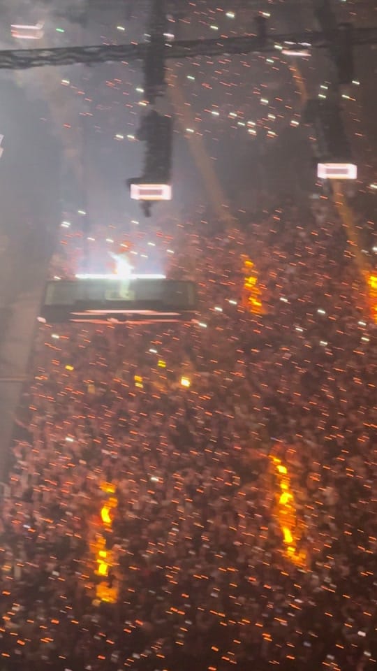 Post 8 by Nico On Tour 🎤⚽️ on TikTok (video)