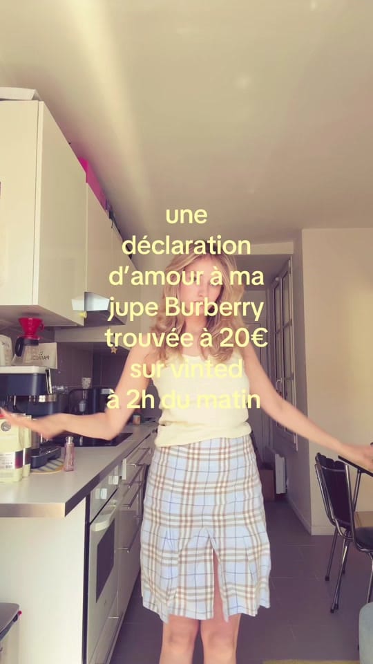 Post 4 by Léa Jplf on TikTok (video)