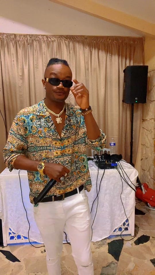 Post 10 by Dj DAKOTA DE PARIS 🇬🇳☄️🇫🇷✅ on TikTok (video)