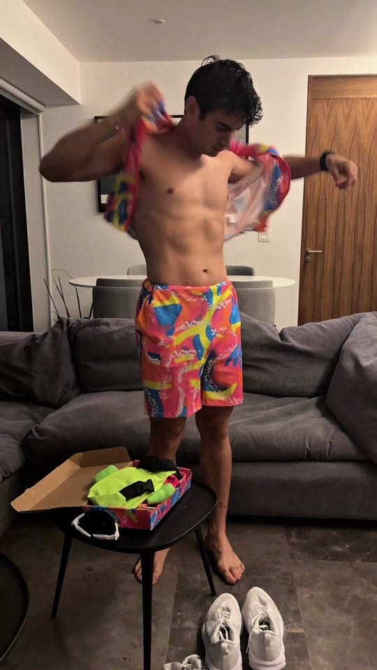 Post 10 by Elias Saad on TikTok (video)