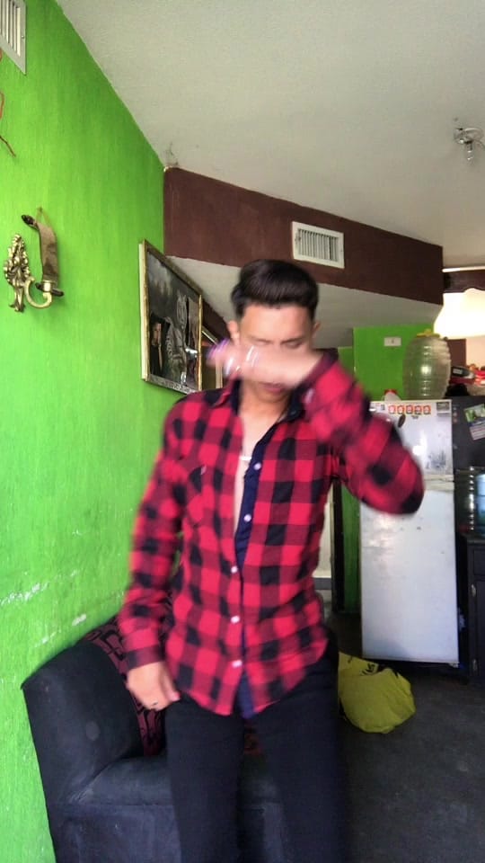 Post 2 by Luis on TikTok (video)