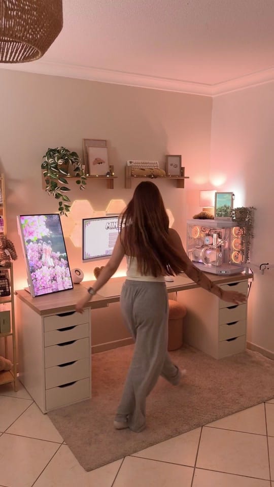 Post 5 by cosynelle on TikTok (video)