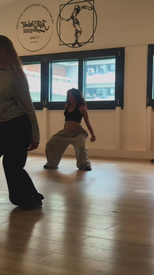 Post 7 by cloé on TikTok (video)