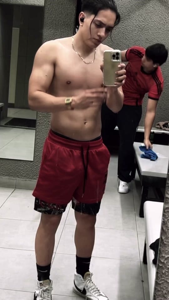 Post 7 by Justin Gonzalez🔥 on TikTok (video)