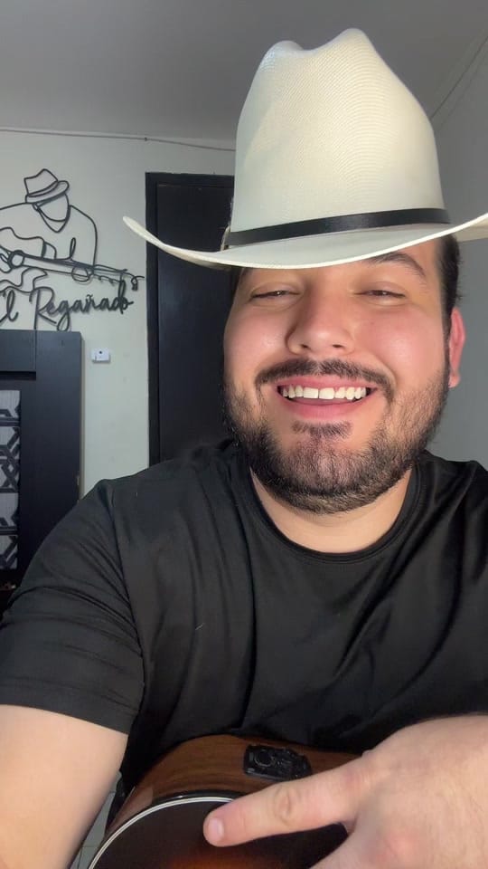 Post 1 by Ramon RoblesEL REGAÑADO✍🏻🎶🖤 on TikTok (video)