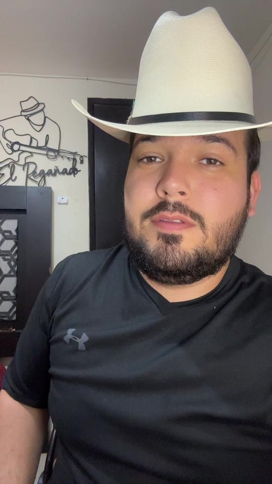 Post 6 by Ramon RoblesEL REGAÑADO✍🏻🎶🖤 on TikTok (video)