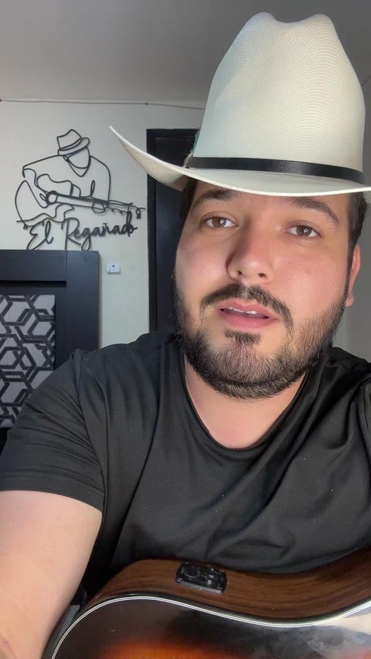 Post 2 by Ramon RoblesEL REGAÑADO✍🏻🎶🖤 on TikTok (video)
