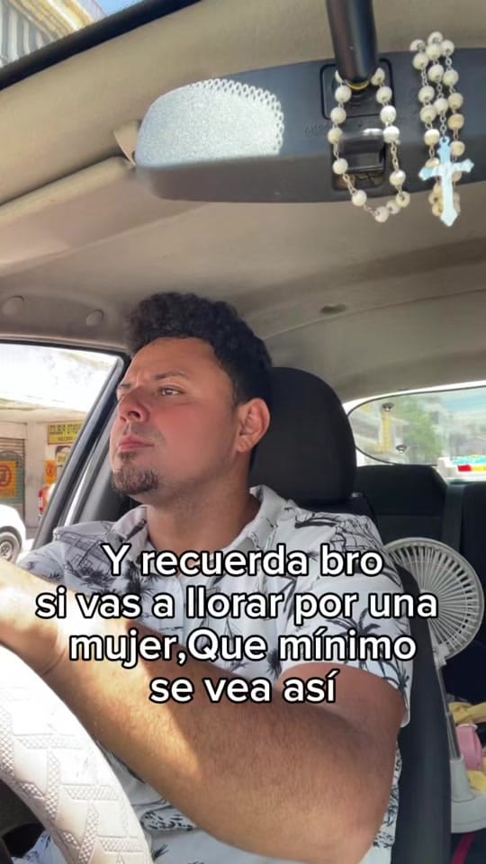 Post 4 by Ulises Bailon on TikTok (video)