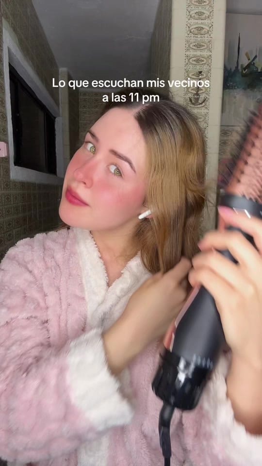 Post 8 by Gaby Villegas on TikTok (video)