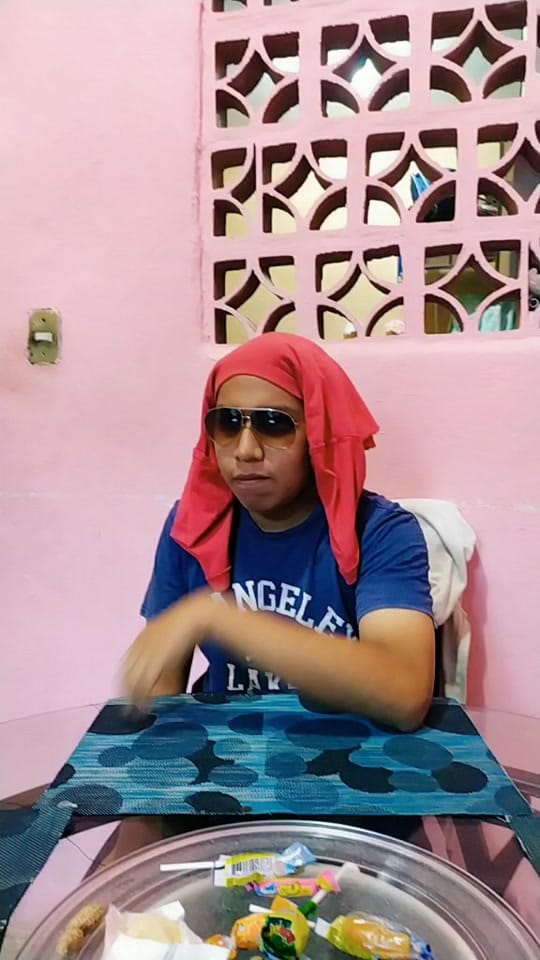 Post 1 by Val Santander on TikTok (video)