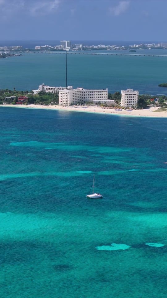 Post 3 by Cancun.sky on TikTok (video)