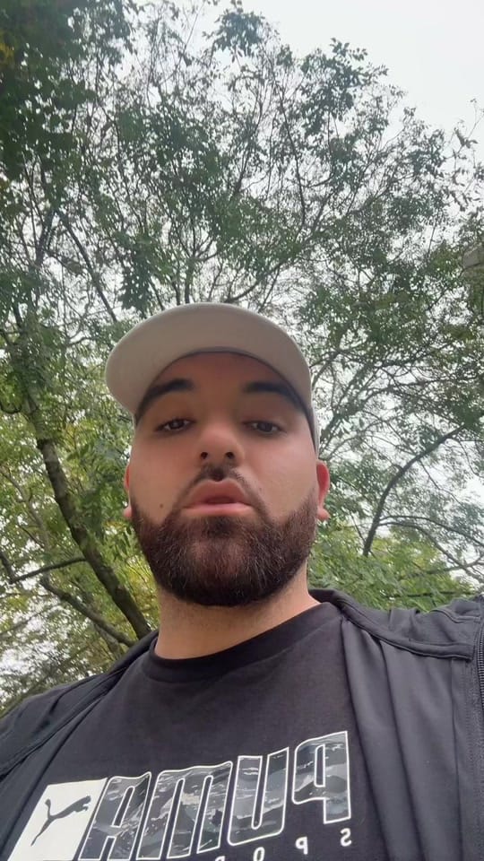 Post 2 by Ⓜ️elek94 on TikTok (video)