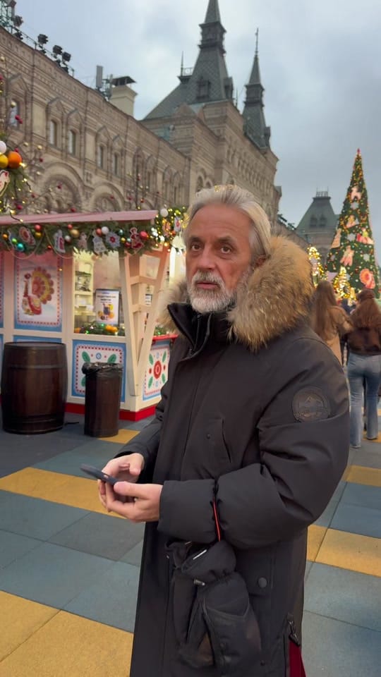 Post 1 by Edouard Novikov on TikTok (video)