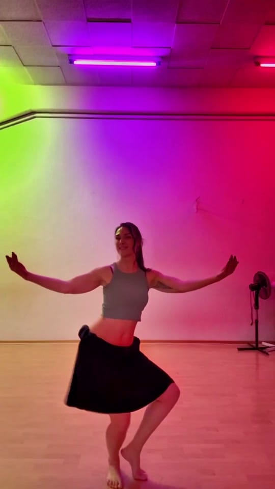 Post 2 by Ginie Naea on TikTok (video)
