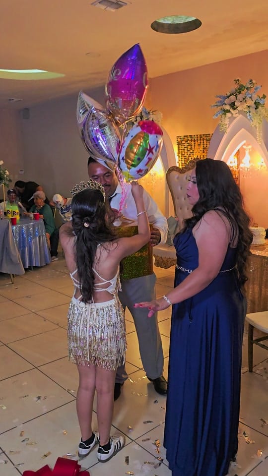 Post 1 by Producciones D'Angel Film on TikTok (video)