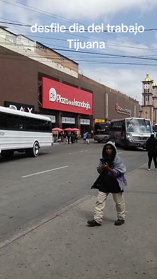 Post 10 by POR LOS BARRIOS DEL 664 on TikTok (video)