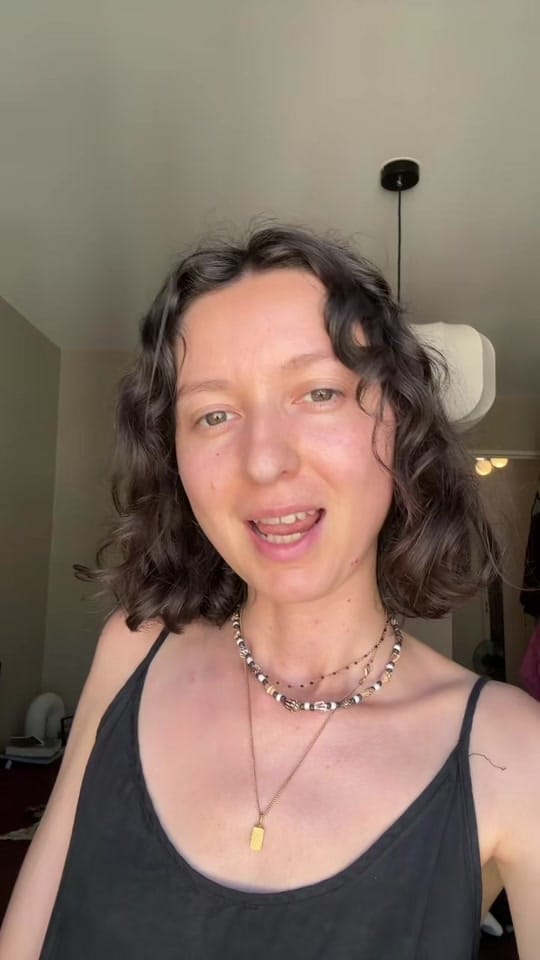 Post 5 by Manon&Marceau on TikTok (video)