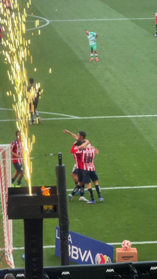Post 6 by Noti Chivas on TikTok (video)