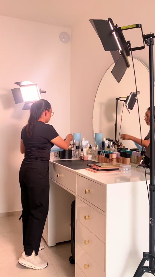 Post 4 by Irma Rivas Makeup on TikTok (video)