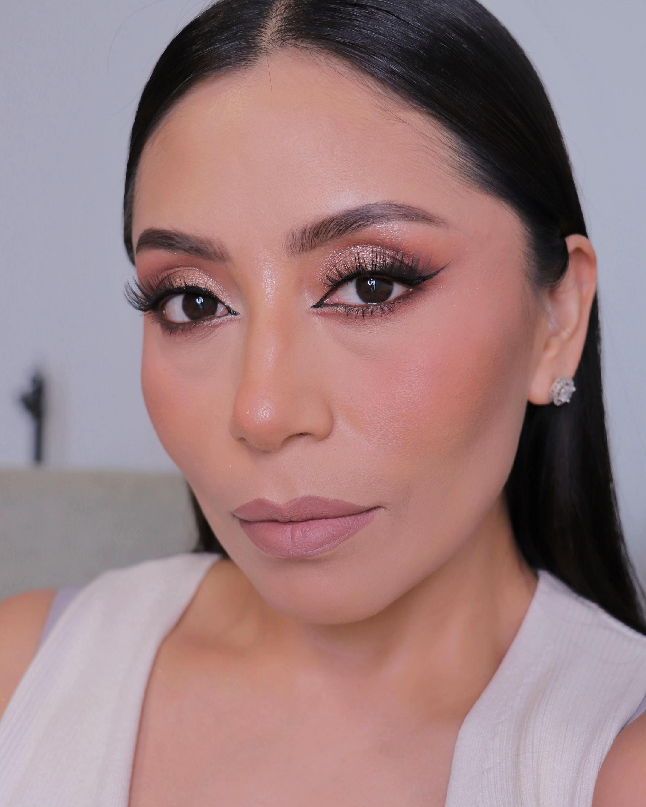 Post 2 by Irma Rivas Makeup on TikTok (video)