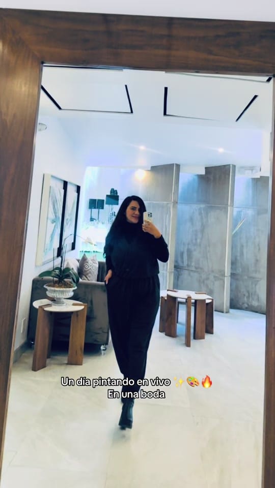 Post 1 by Junuen Art 🎨 Live Painting on TikTok (video)