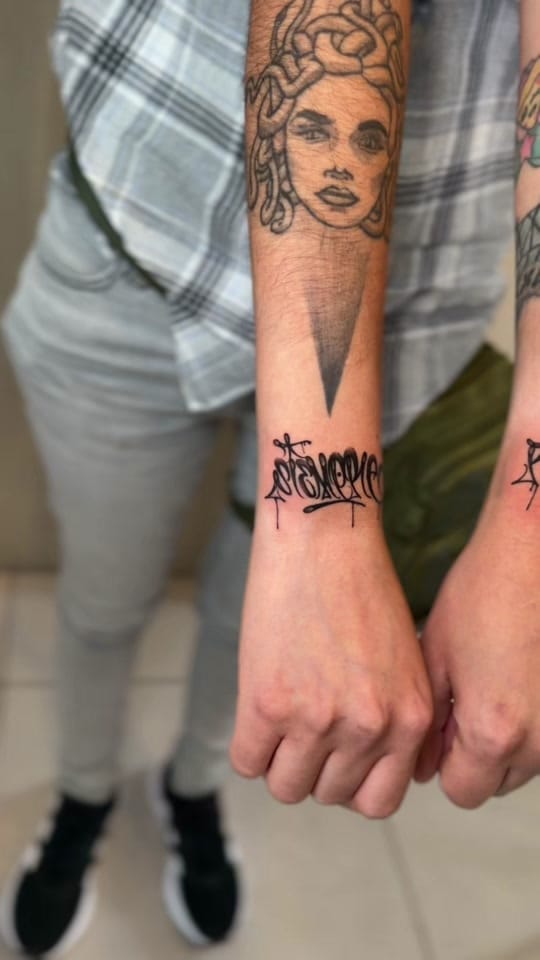 Post 9 by Siir Kosper X Zoune on TikTok (video)