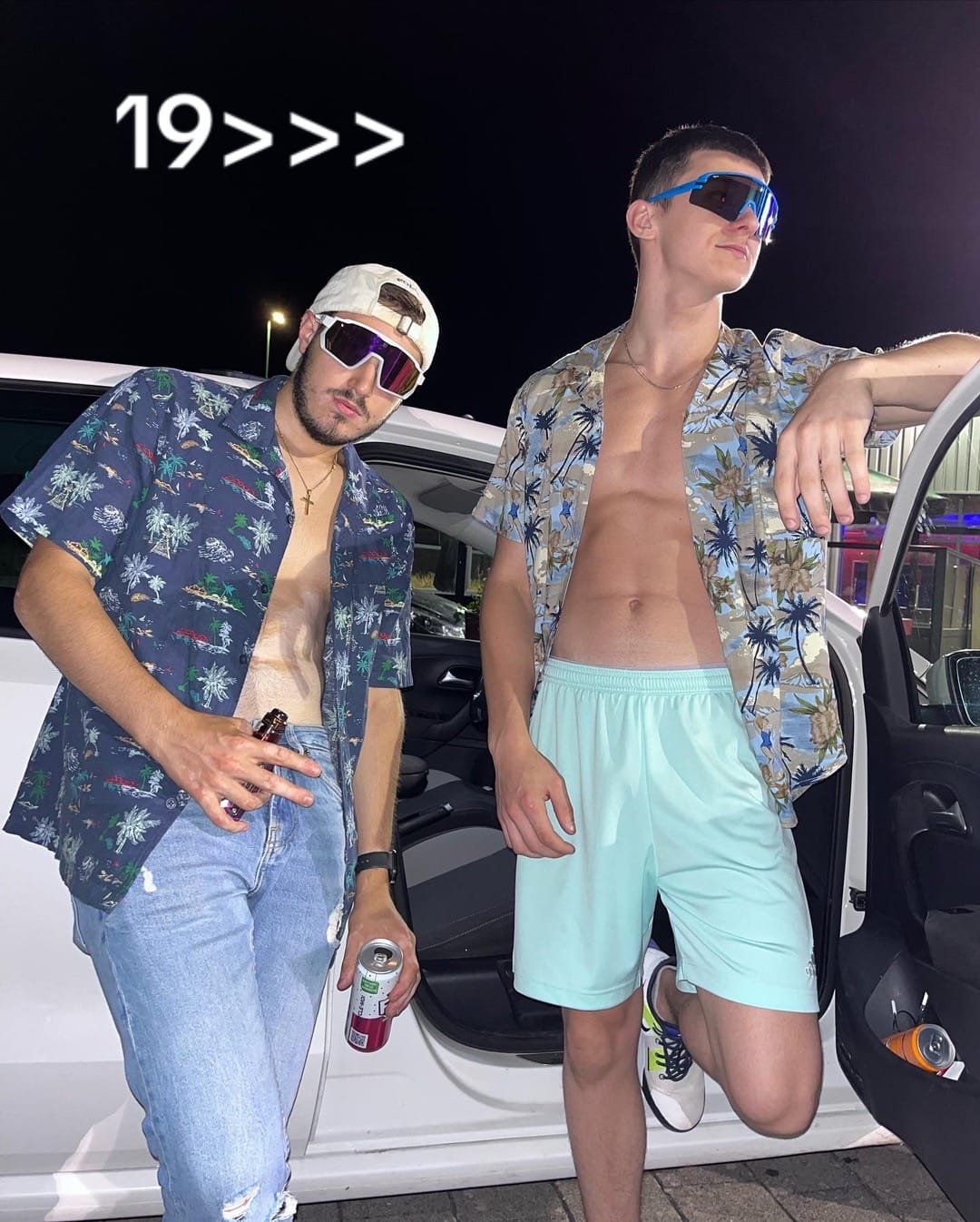 Post 8 by ⩖⃝ Volks_fox ⩖⃝ on TikTok (video)