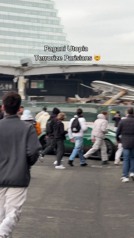 Post 4 by SIIX on TikTok (video)
