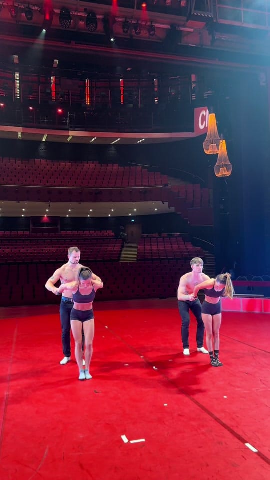 Post 7 by Leonor Bruges De Oliveira on TikTok (video)