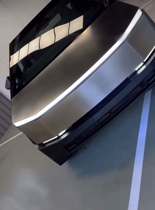 Post 5 by 𝒔𝒉𝒊𝒇𝒕 𝑰𝒏𝒕𝒐 𝑮𝒆𝒂𝒓 on TikTok (video)